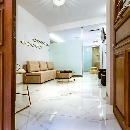 Konmari Boutique Апарт-готель