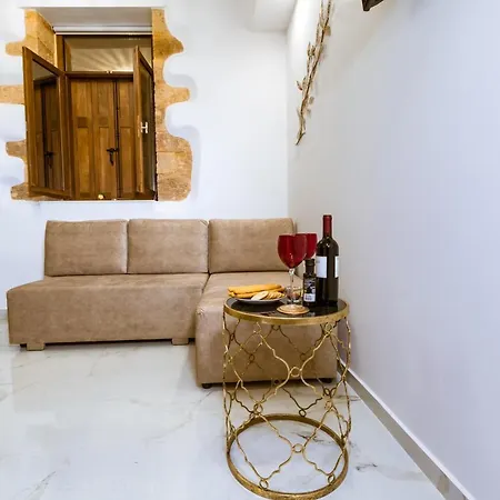 Konmari Boutique Aparthotel *