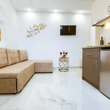 Konmari Boutique Apartmanhotel Hriszí Aktí Haniá