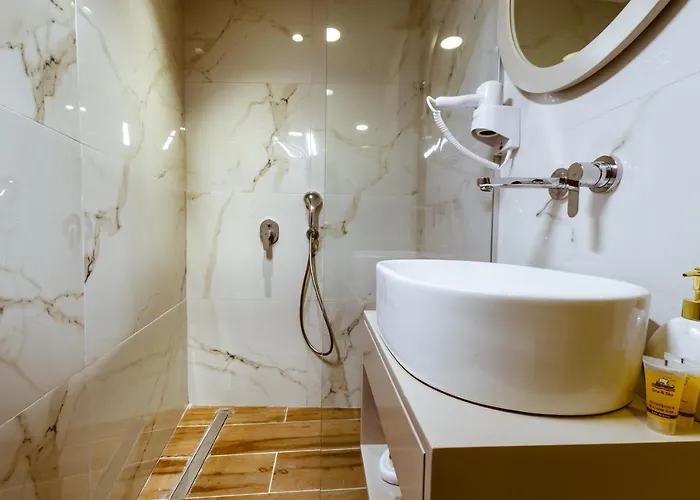 Konmari Boutique ハニア